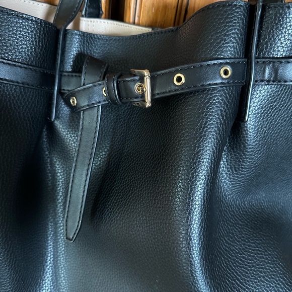 Michael Kors Black Pebbled Leather Tote - GUC - Picture 3 of 6